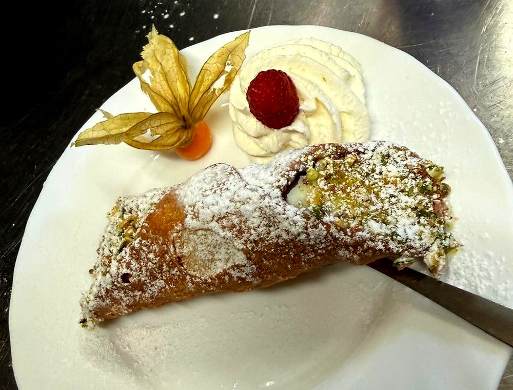Cannoli siciliano